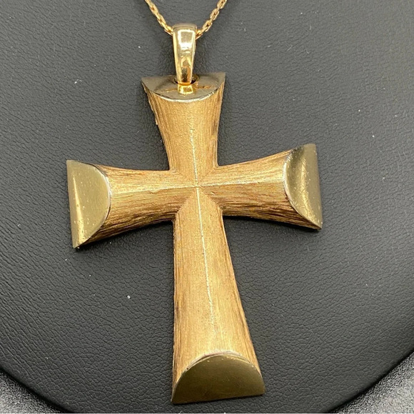 Vintage Avon 1976 Florentine Finish Brushed Gold Tone Cross - Picture 13 of 14